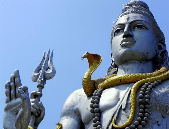 केवल होलिका ही नहीं, कामदेव से भी जुड़ा हुआ है होली का त्योहार