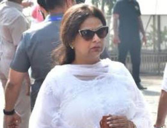 PHOTOS: श्रीदेवी को आखिरी विदाई देने पहुंचे बॉलीवुड सेलेब्स