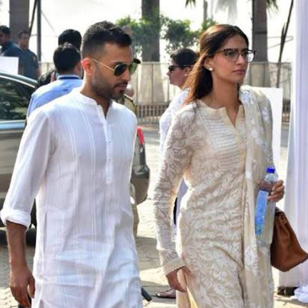 PHOTOS: श्रीदेवी के अंतिम दर्शन के लिए पहुंचे साउथ के ये स्टार्स