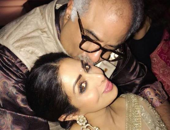 देखें PHOTOS: जब PAK एक्टर्स को यादकर रोई थीं श्रीदेवी