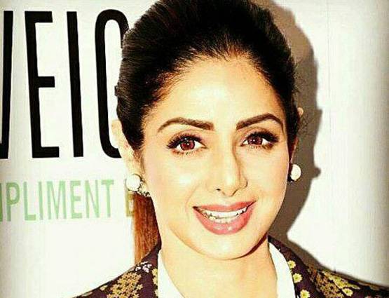 बाथट‍ब में मौत आम, इन हस्त‍ि‍यों ने भी श्रीदेवी की तरह‍ गंवाई जान