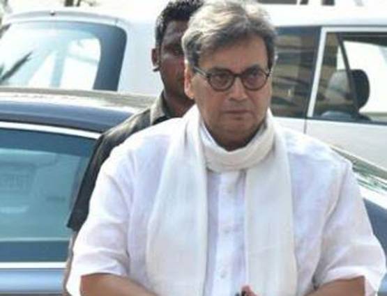 PHOTOS: श्रीदेवी को आखिरी विदाई देने पहुंचे बॉलीवुड सेलेब्स