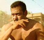 पद्मावत के बाद पैडमैन भी FB पर लीक, 5 हजार बार हुई शेयर