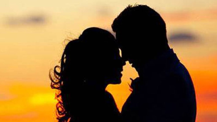 14 फरवरी को ही क्यों मनाया जाता है वेलेंटाइन डे, ये है कहानी - Education  AajTak