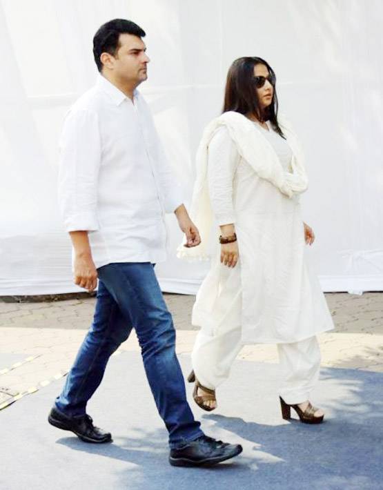 श्रीदेवी के अंतिम दर्शन: रेखा, जया बच्चन समेत पहुंचे ये सेलेब्स