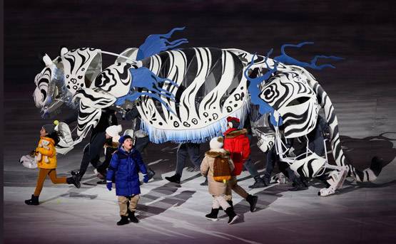 PHOTOS: विंटर ओलंपिक शुरू, एक झंडे के नीचे आए दो दुश्मन देश