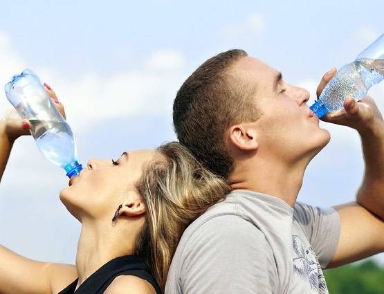 नमक पानी पीने के हैं चौंकाने वाले फायदे