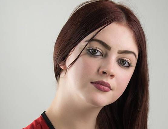 जानें, कपड़ों के रंगों का मतलब और पहनने का सही वक्त