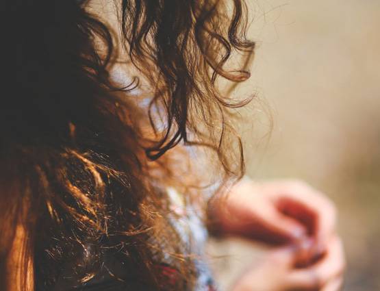 नहीं झड़ेंगे बाल, करें ये 5 घरेलू उपाय