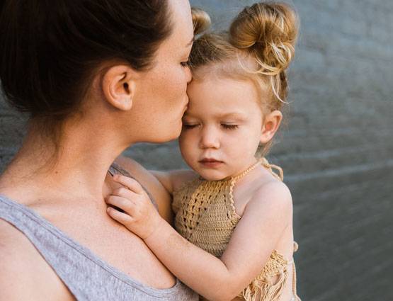 बच्चे को समझदार बनाना चाहते हैं तो कभी ना करें ये 12 गलतियां!