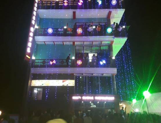 भोजपुरी सिंगर पवन सिंह ने ऐसे रचाई शादी, देखें पूरा एलबम