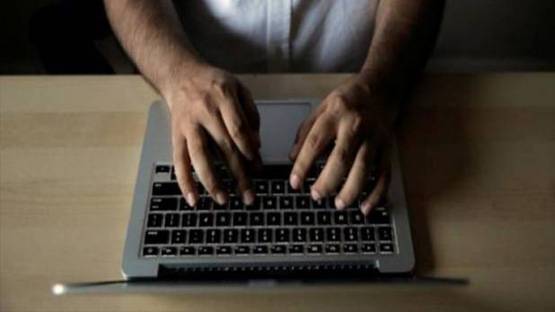 युवा शुरू करें अपना बिजनेस, यहां सरकार कर रही है 10 लाख रुपये की मदद