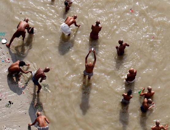 जान बचानी है तो गंगा में मत नहाएं, अब नहीं धुलते पाप