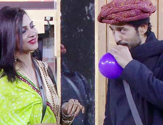 नेशनल टीवी पर हितेन तेजवानी ने दी गालियां, बोले- अर्शी BAD LUCK