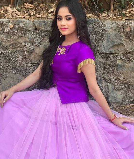 किसिंग कंट्रोवर्सी पर झुके मेकर्स, अब एक्ट्रेस को नहीं करने होंगे ये सीन