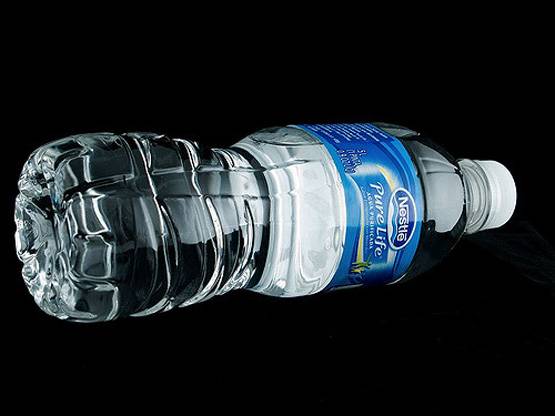 फ्रिज का ठंडा पानी पीने से सेहत को होते हैं ये नुकसान