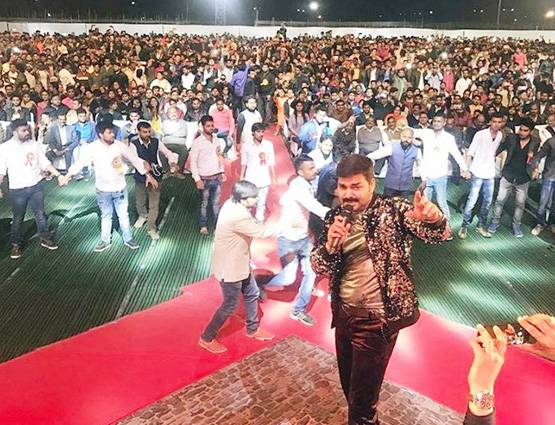 भोजपुरी के सलमान कर रहे हैं शादी, एक फिल्म की लेते हैं इतनी फीस