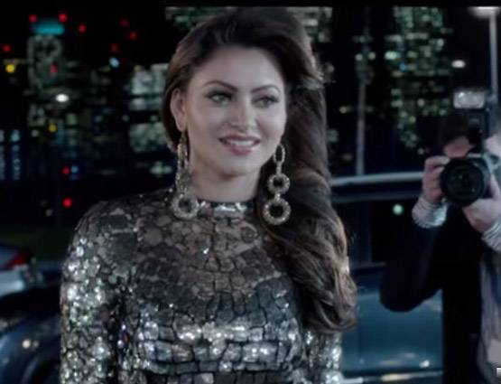 बेहद बोल्ड है Hate story 4 , बेडरूम सीन में दिखीं उर्वशी रौतेला