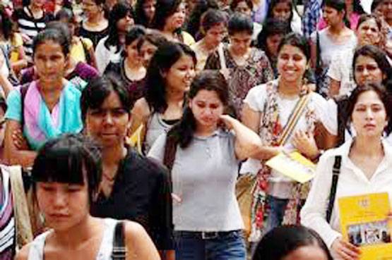 भारत में बढ़ गए और बेरोजगार, करोड़ों लोगों के पास नहीं है नौकरी!