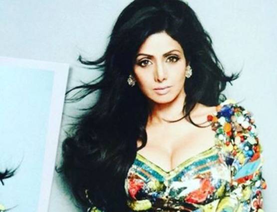 श्रीदेवी को पत्नी मानने वाले फैन ने मुंडवाया सिर, लिखे थे 3000 खत