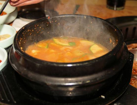 शीतला अष्टमी पर भूलकर भी ना करें ये 4 काम!