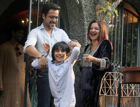 आलिया की कजिन की हुई सगाई, बेटे संग पहुंचे इमरान हाशमी