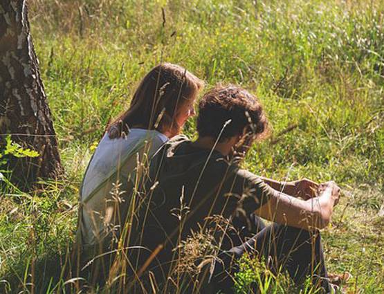 लड़की में हों ये 14 गुण तो शादी में बिल्कुल ना करें देर!