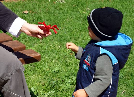 बच्चे की परवरिश में ना करें ये 15 गलतियां, बाद में पड़ेगा पछताना!