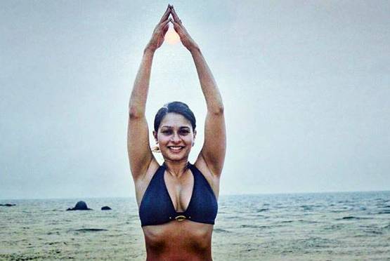 काजोल से कितनी जुदा है छोटी बहन तनीषा, तस्वीरों में देखें