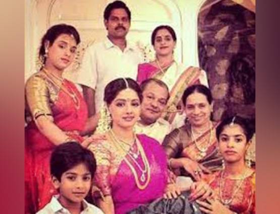 श्रीदेवी के लिए सिर मुंडवाने वाले फैन ने दी ये अनोखी श्रद्धांजलि