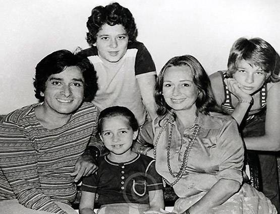 शशि कपूर की यादगार PHOTOS, 10 साल की उम्र में की पहली फिल्म