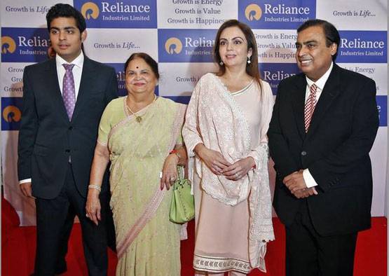 मुंबई में इस तारीख को हो सकती है अंबानी के बेटे आकाश की शादी