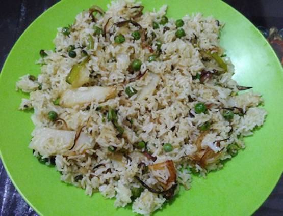 दोबारा गर्म करके कभी ना खाएं ये चीजें, सेहत के लिए है खतरनाक