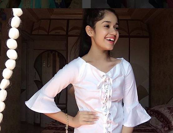 16 साल की एक्ट्रेस को करना था किस सीन, मां ने किया हंगामा