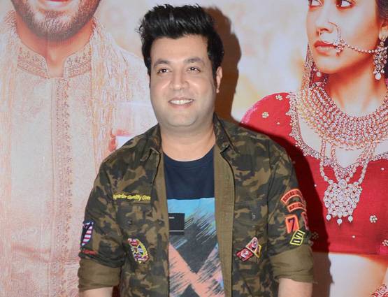 100 करोड़ी बनी ये फिल्म, डायरेक्टर को गिफ्ट मिली करोड़ों की कार