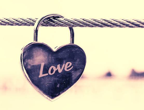 लड़की में हों ये 14 गुण तो शादी में बिल्कुल ना करें देर!