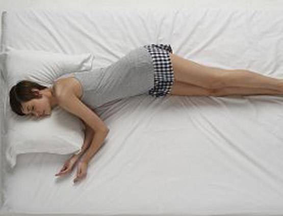 सोने का तरीका खोलता है आपके व्यक्तित्व के छिपे सारे राज!