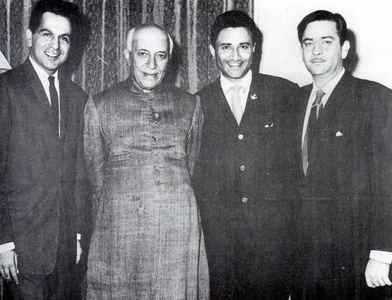 राजकपूर के घर होती थी सबसे मशहूर होली, कभी नहीं आए देव आनंद