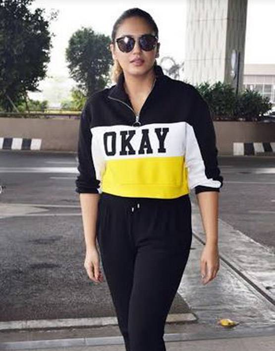 प्रियंका के एयरपोर्ट लुक के आगे फीके पड़े स्टार्स, देखें PHOTO