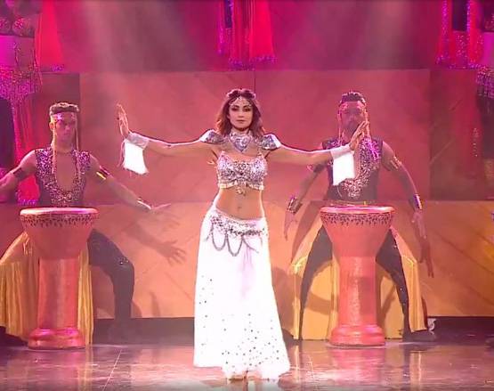 सुपर डांसर में स्वैग से लैला तक जमकर नाचीं शिल्पा, देखते रहे लोग