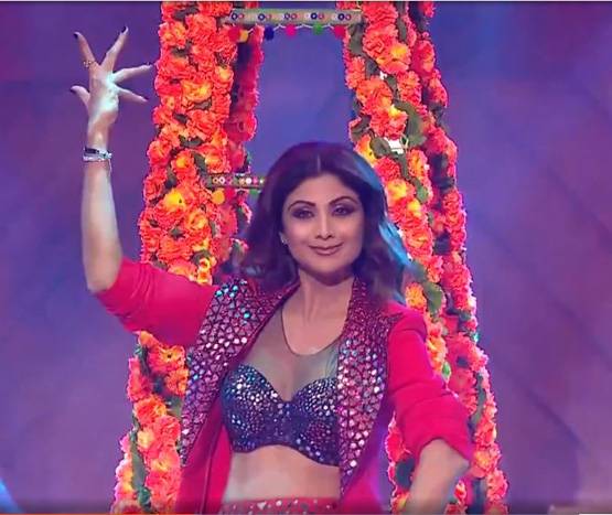 सुपर डांसर में स्वैग से लैला तक जमकर नाचीं शिल्पा, देखते रहे लोग