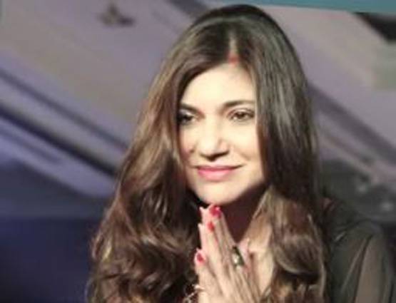 मनमुटाव नहीं, फिर भी क्यों पति से अलग रहती हैं अलका याग्निक