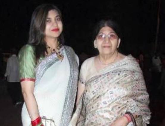 मनमुटाव नहीं, फिर भी क्यों पति से अलग रहती हैं अलका याग्निक