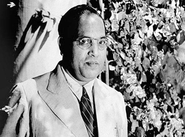 कैसे अम्बावाडे़कर से अंबेडकर हुआ बाबा साहेब का सरनेम ?