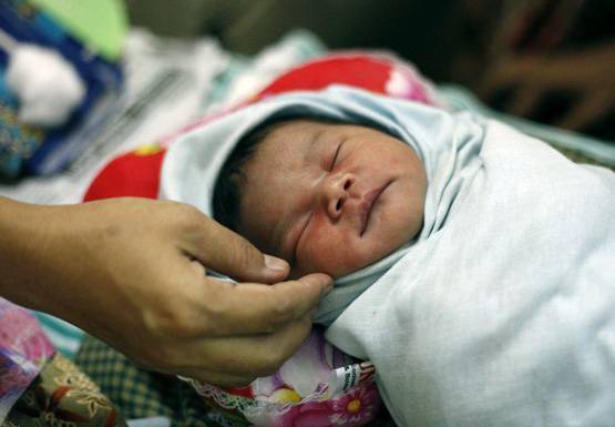 बेटी के जन्म पर मिलेंगे 11 हजार, इस कंपनी का खास ऑफर