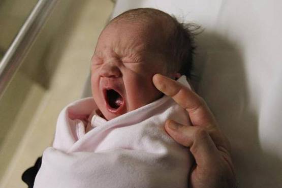 बेटी के जन्म पर मिलेंगे 11 हजार, इस कंपनी का खास ऑफर