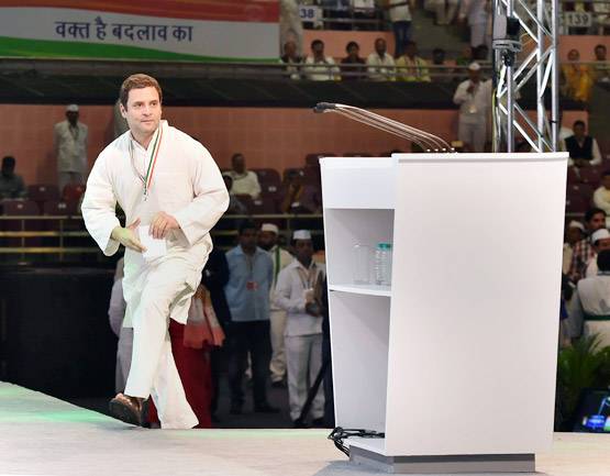 तेवर में राहुल गांधी, देखें: मोदी, शाह और BJP पर कैसे किए हमले