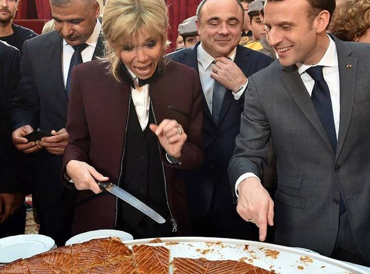 24 साल बड़ी टीचर से प्यार और शादी, ऐसी है मैक्रों की लवस्टोरी