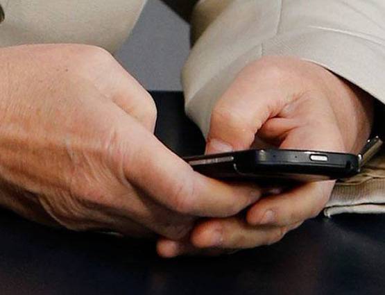 रिटायरमेंट के बाद सांसदों को मिलेंगी ये सुविधाएं, इतनी होगी पेंशन