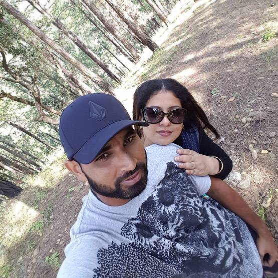 पत्नी से परेशान थे शमी, एक्सीडेंट में हुए जख्मी, देखें- PICS